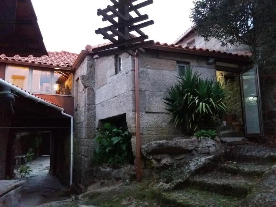 הוילה וילה פוקה דה אגיאר Casa Padre Manuel Do Couto מראה חיצוני תמונה